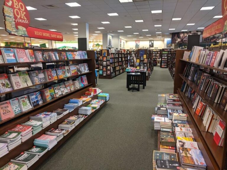 barnes noble jacksonville 28546 768x576