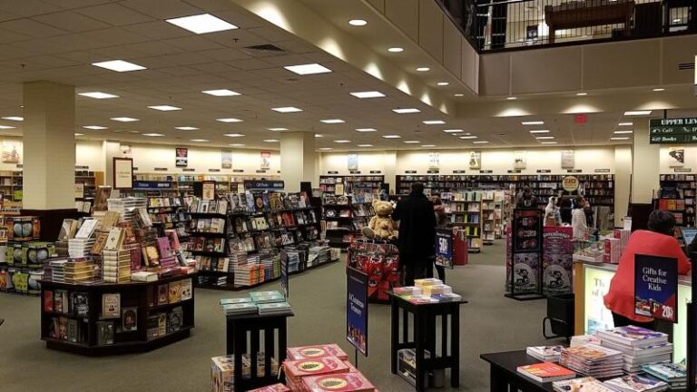 barnes noble stamford 6901 768x432