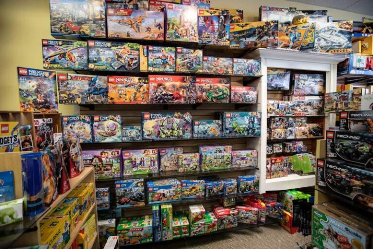 boing toy shop boston 2130 768x512