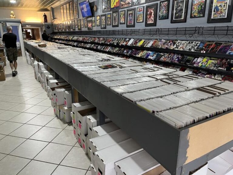 clobberin comics elizabethtown 42701 768x576