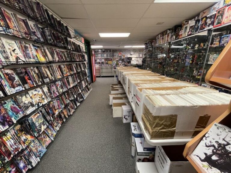 comics and collectibles etc hartford 6118 768x576