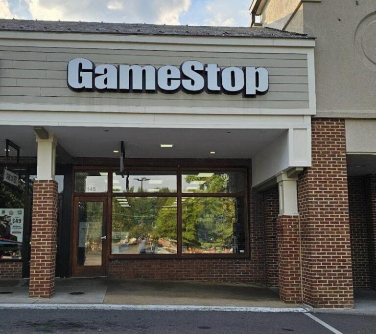 gamestop charlottesville 22903 768x684