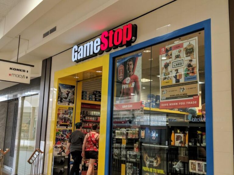 gamestop medford 97501 768x576