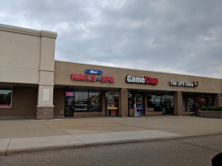 gamestop royal oak 48083 768x576