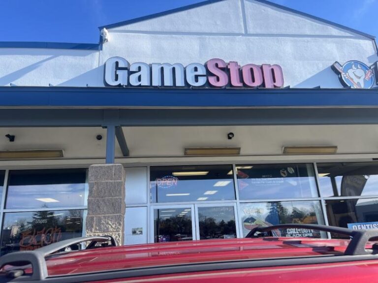 gamestop springfield 1119 768x576