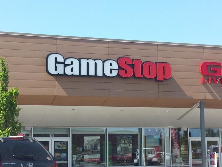 gamestop york 17408 768x576