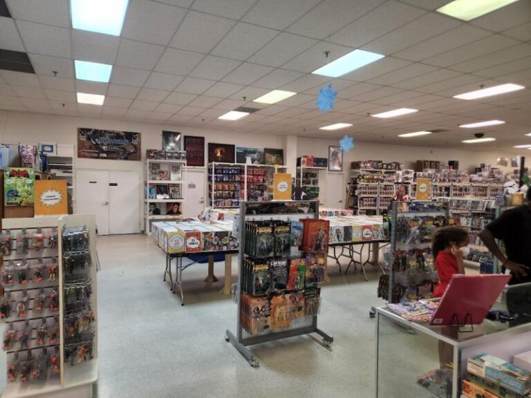 gateway comics and toys fredericksburg 22401 768x576