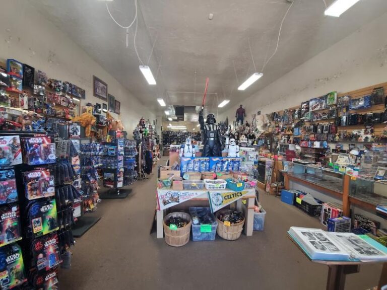 joe s emporium collectibles store caldwell 83605 768x576