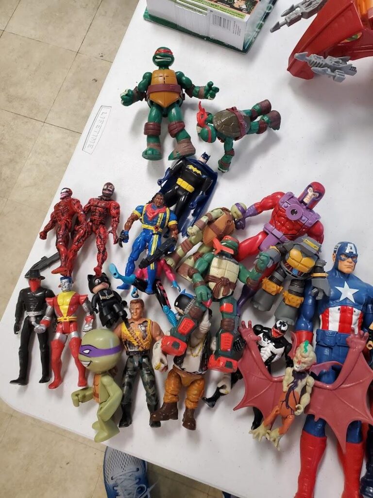 mez comics games bradenton 34210 768x1024