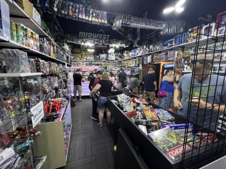 midwest vintage toys rochester 55906 768x576