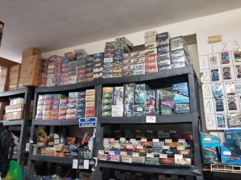 paula s sports cards etc honolulu 96822 768x576