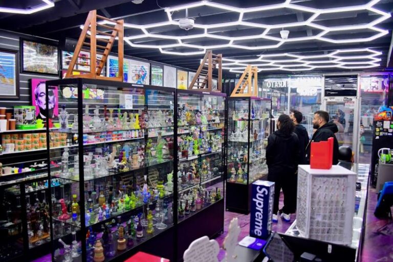 savage scoops gallery royal oak 48071 2 768x512