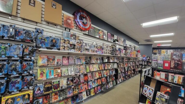 summit comics games lansing 48933 768x433