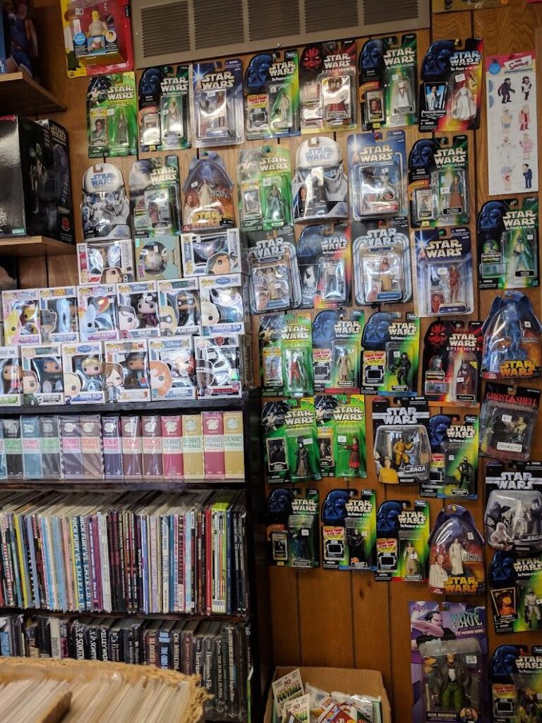 thom s comics collectibles elgin 60123 768x1024