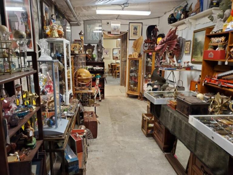 time travelers antique mall springfield 97477 768x576