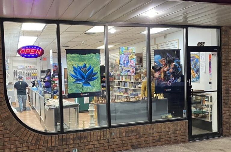 twin knights gaming troy 48085 768x507